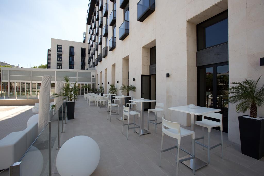M.A. Hotel Sevilla Congresos Eksteriør billede